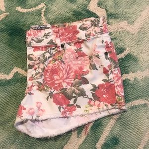 EUC White & Pink Floral Shorts, Size 6!